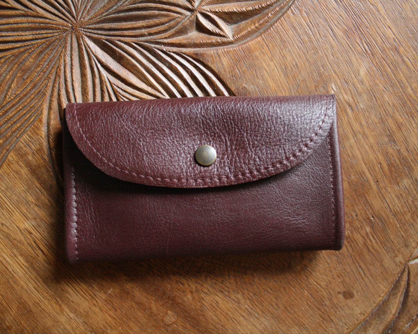 N°15 Blague à tabac cuir aubergine