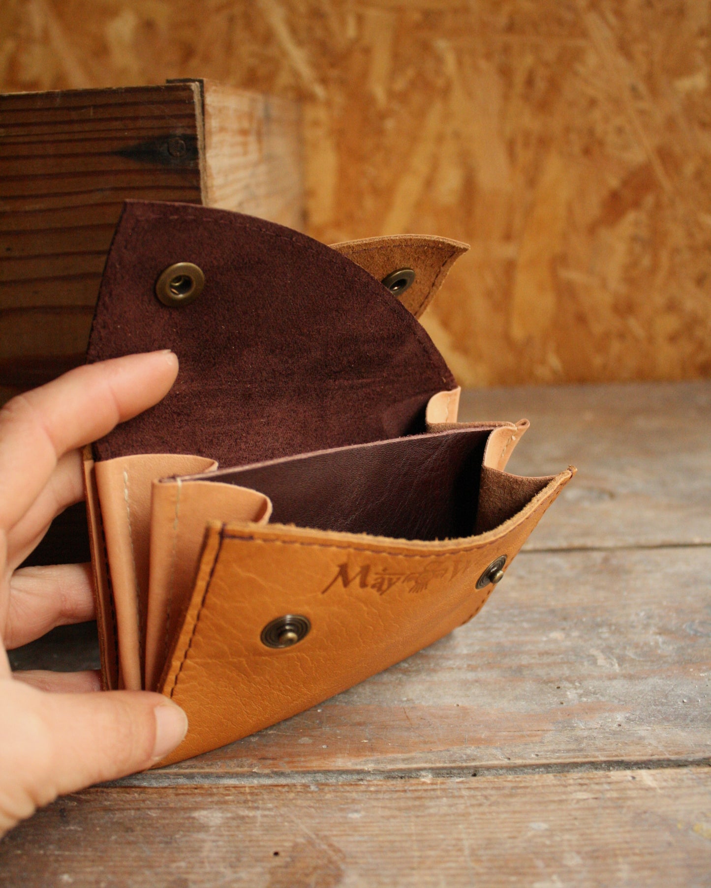 Portefeuille bicolore en cuir gold et aubergine N°4