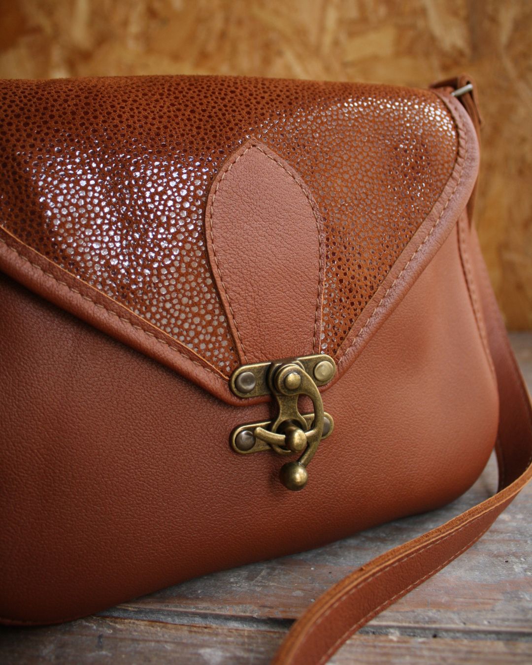 Besace Ninou en cuir fauve roux