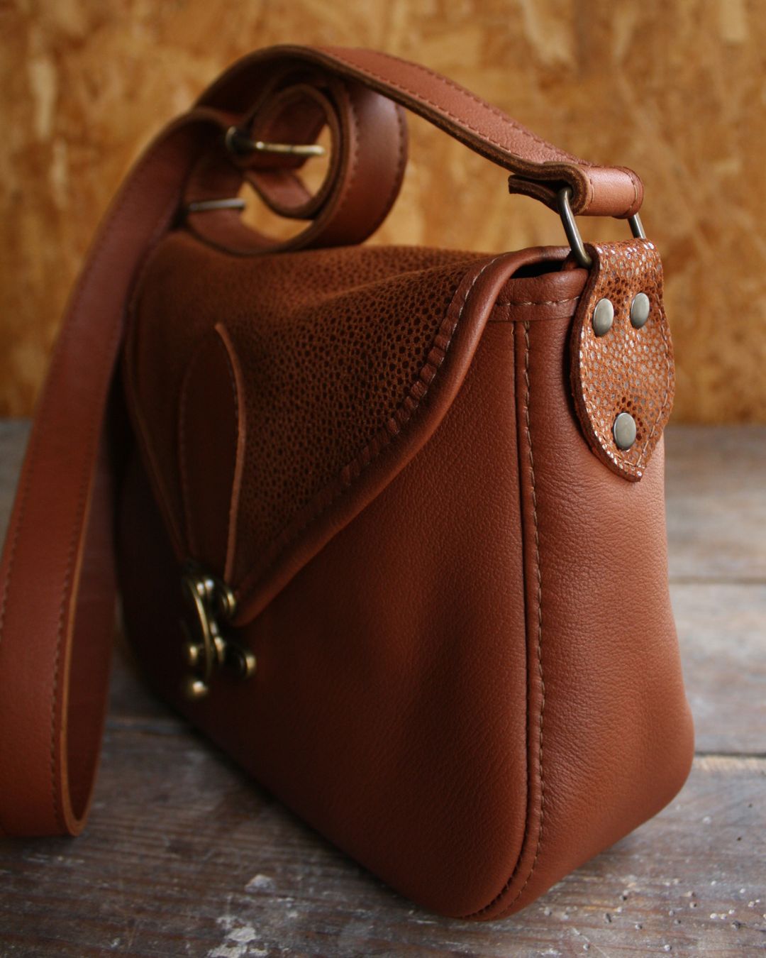 Besace Ninou en cuir fauve roux