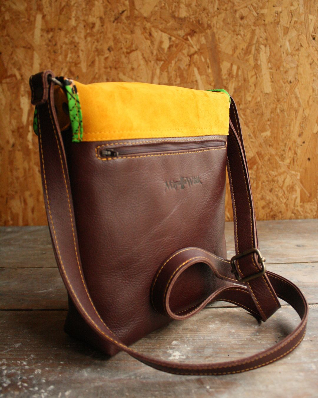 Sac Maïko en cuir aubergine et jaune