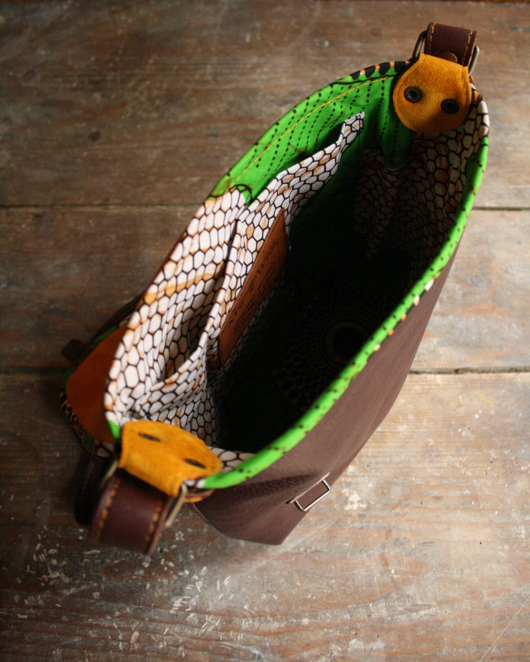 Sac Maïko en cuir aubergine et jaune