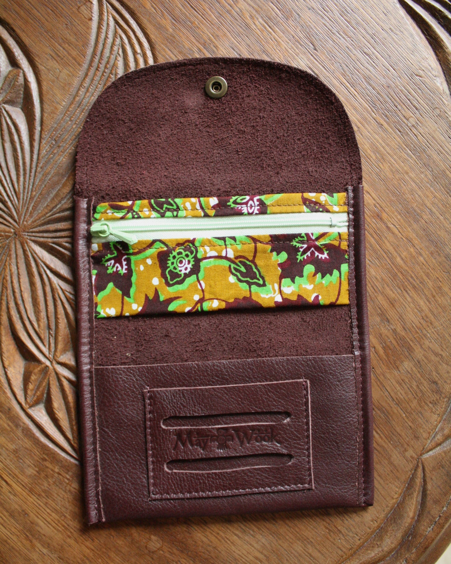 N°15 Blague à tabac cuir aubergine