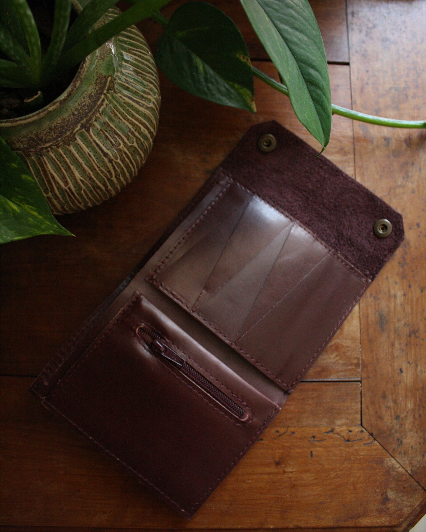 Portefeuille Alastor cuir aubergine