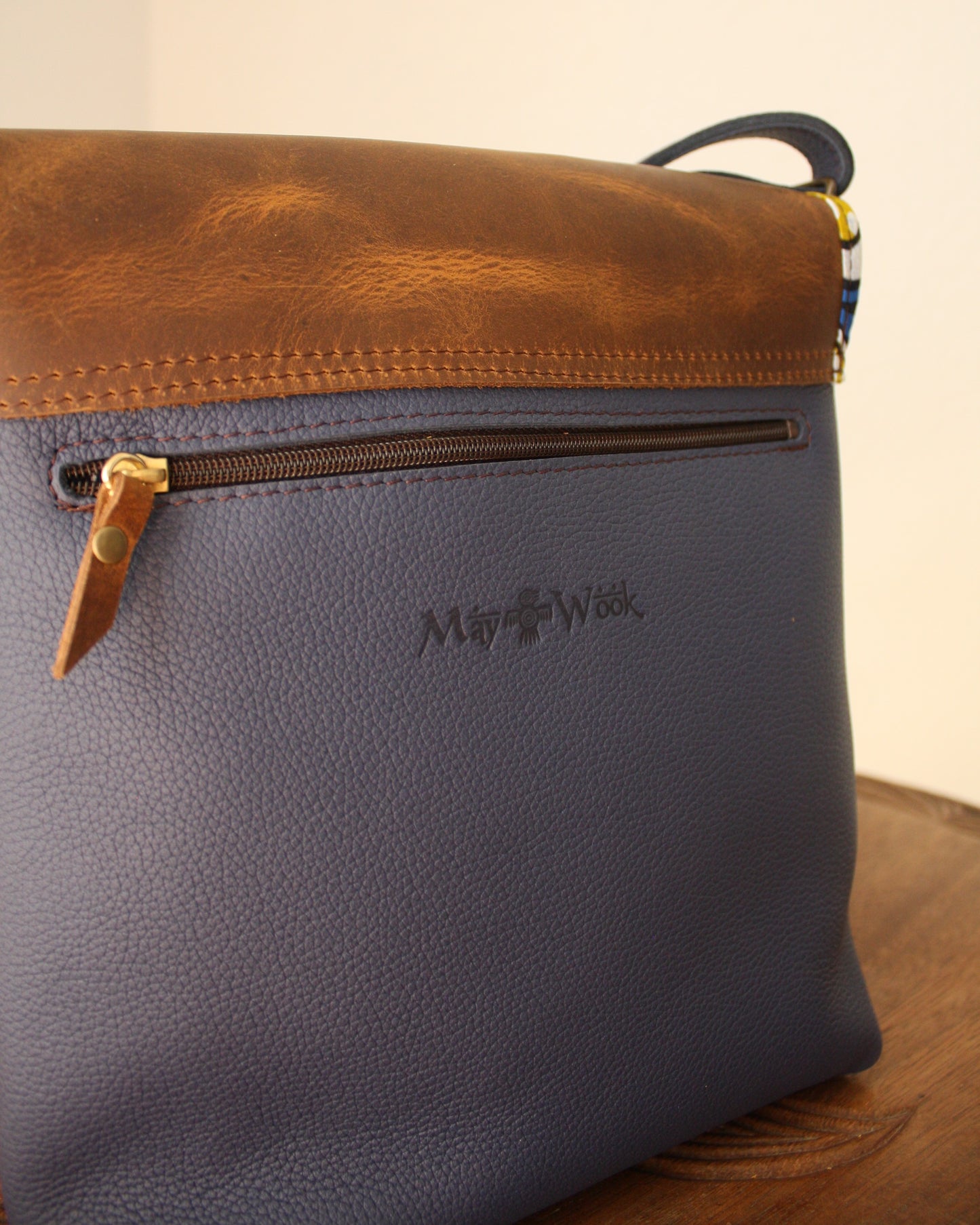 Sac Maïko en cuir bleu et marron vieilli