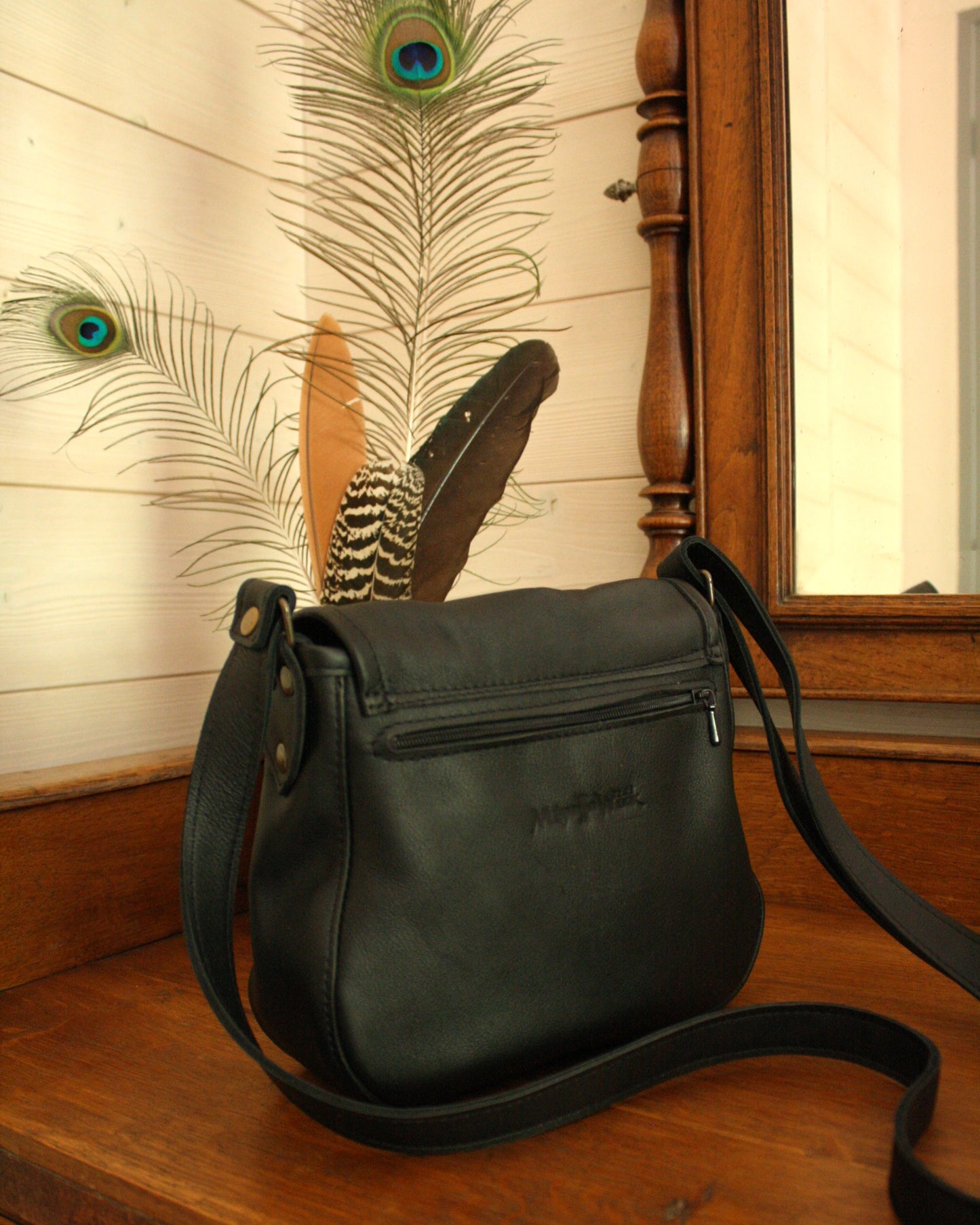 Besace Ninou en cuir noir