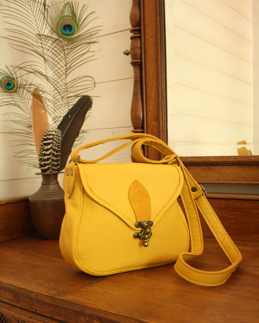 Besace Ninou en cuir jaune