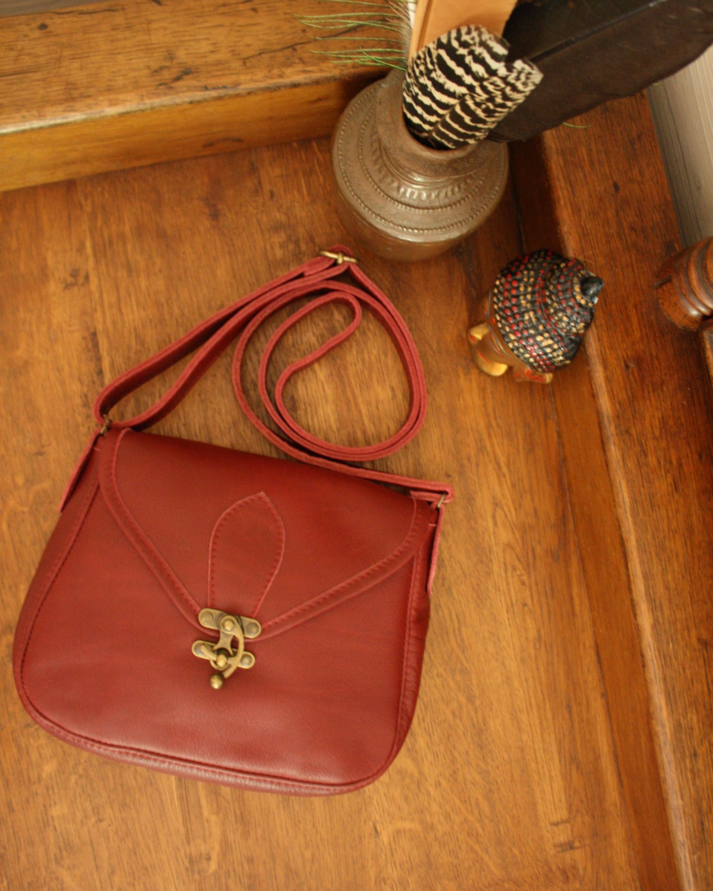 Besace Ninou en cuir bordeaux