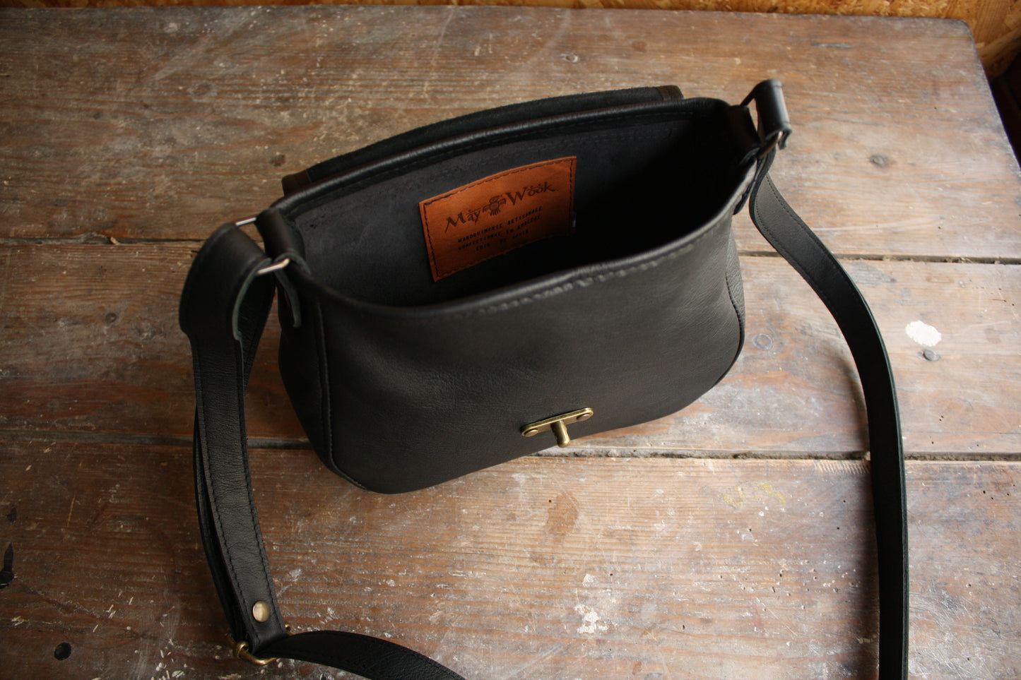 Besace Ninou en cuir noir et galuchat