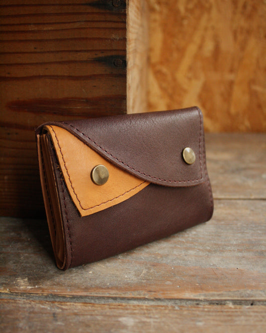 Portefeuille bicolore en cuir aubergine et gold  N°5